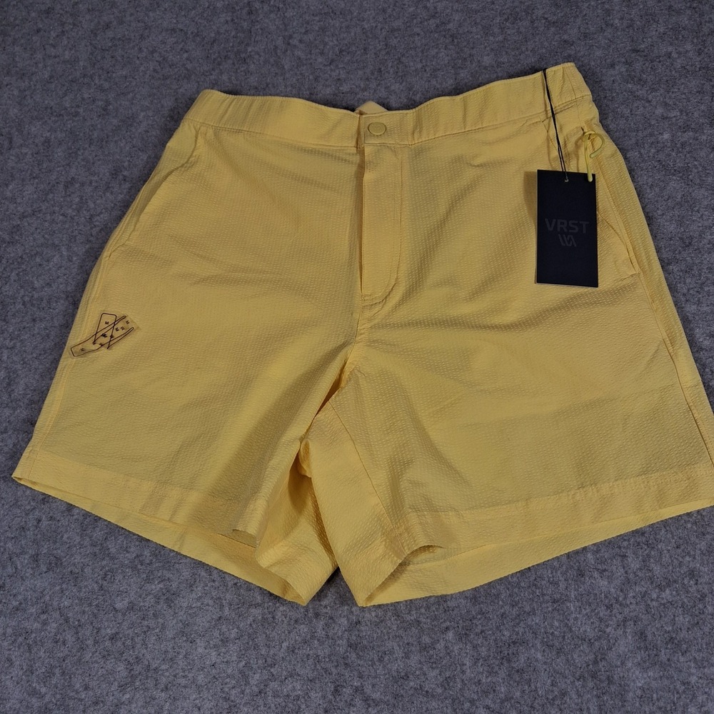 VRST Resort Short Mens M Yellow Seersucker 6" Inseam Relaxed Fit NWT